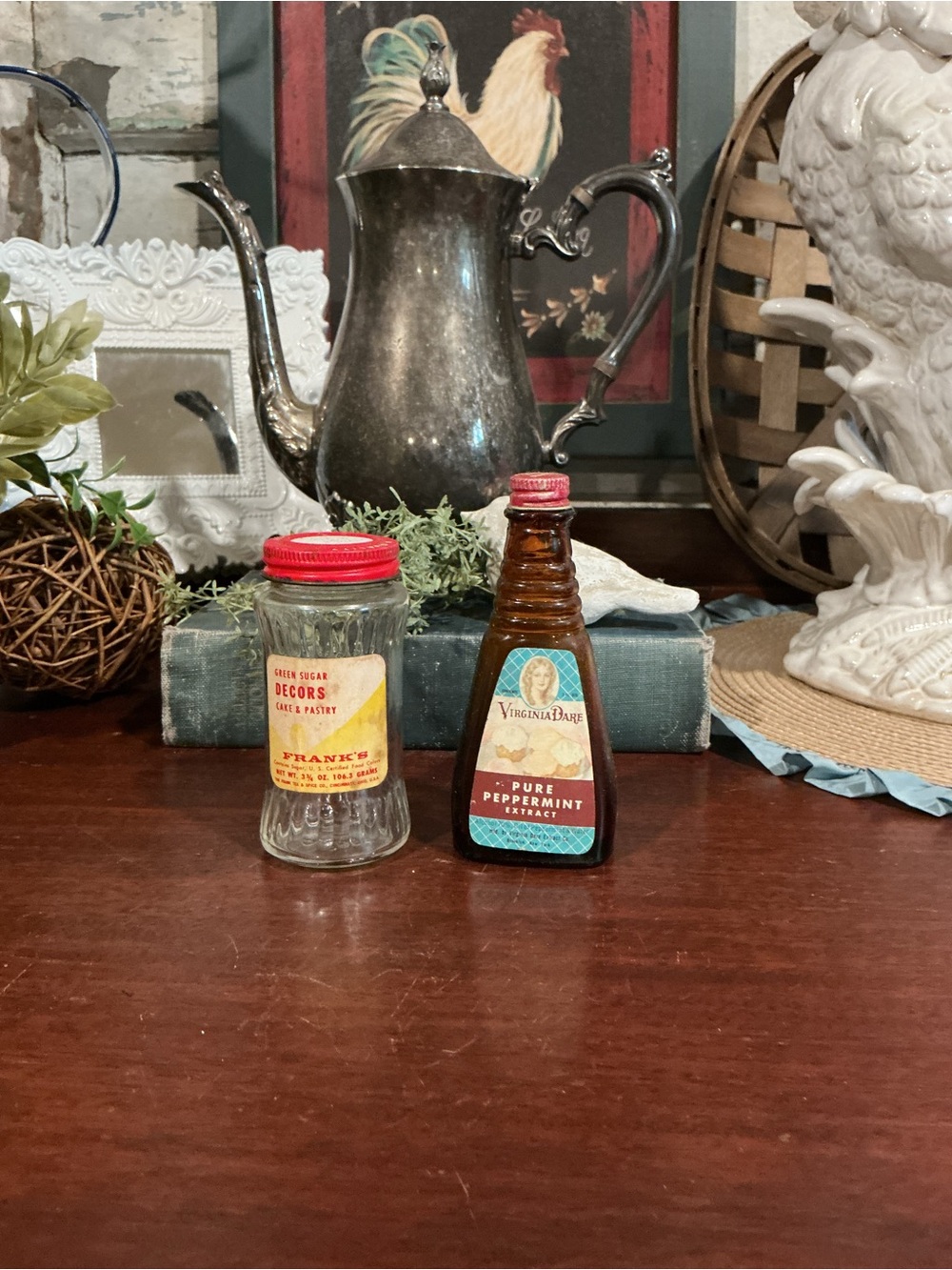 Vintage Kitchen Decor